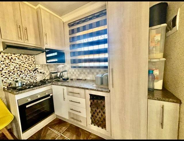 4 BEDROOM HOUSE FOR SALE IN VANDERBIJLPARK CE 3